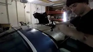 Повторная приклейка стеклянных Т-образных крыш на Corvette C3