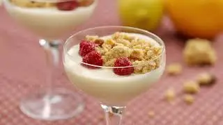 Crema, lamponi e sbrisolona | Video Ricetta | Dolci | Bene Insieme