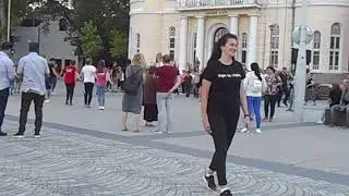 ПЛОВДИВ НА ХОРОТО