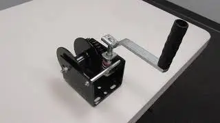 First Team's FT8100W Worm Gear Net Winch