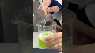 #chemistry #chemical  #colors #green #beaker #flask #mix #lab #change #colorchange