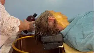 T&Eacute;CNICA: HEAD SPA THERAPY - Prof&ordf; K&aacute;tia Nunes - Spa Cursos Brasil