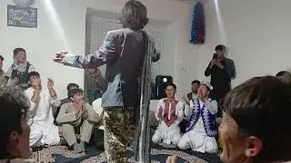 رقص بسیار زیبا با آهنگ هلو لو ههه 😅🤪 ببنید دوستا و سابسکراب یادتان نرود