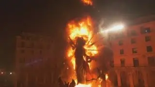 La Nit de la Cremà pone el punto final a las Hogueras de Alicante