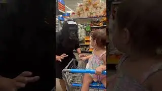 Monkey mask 😂😂 #halloween #funnyvideo