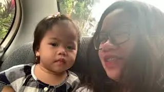 Luna kisses Mommy 🥰🥰🥰