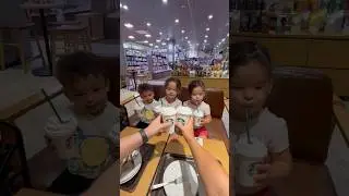 Yeeey Starbucks with Family | Logan and Twins Ayla Kylie @starbucks￼ #starbucks #starbucksjapan