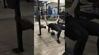 Жим #shorts #shortvideo #strong #gym #benchpress #girl #power #sports #fitness #motivation