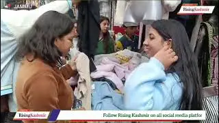 Jammu's Purani Mandi Sunday Market Winter Clothes Shopping Haul | Volley Tops & Mufflers Low Price!