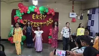 Christmas children's dance 
