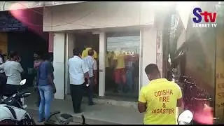 Huge cash gutted in ATMs blaze in Balasore | Sanket Tv