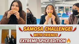 Hindu and Muslim Friends Try Spiciest Samosa In Pakistan 🇵🇰| Food challenge🌶️|Anmolmoti vlog 
