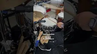 Ludwig 1990s Bronze Black Beauty. Thoughts? #shorts #snaredrum #snare #ludwig #beauty #unique