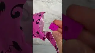 MONSTER HIGH COUNT FABULOUS KEYCHAIN!!!