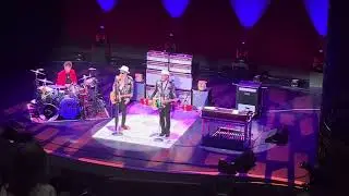 Billy Gibbons 02/15/25 &ldquo;Sharp Dressed Man&rdquo; Great Barrington, MA, Mahaiwe Theater