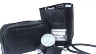 SANTAMEDICAL ADULT DELUXE ANEROID SPHYGMOMANOMETER WITH BLACK CUFF AND CARRYING CASE