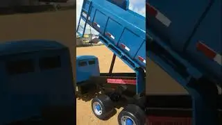 CAMINH&Atilde;O MERCEDES-BENZ CA&Ccedil;AMBA 1313 CARA PRETA. (Esc. 1/14).