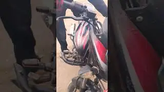LOUD SILENCER IN DISCOVER#BAJAJ#bike #tyrerepair #discover #service #mobile 👨&zwj;🔧👩&zwj;🔧