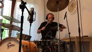 Piotr Pniak recording Sidney Polak album.