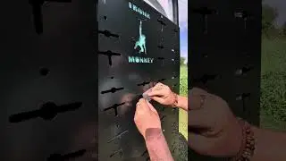 Trunk Monkey: face fit secure mounting