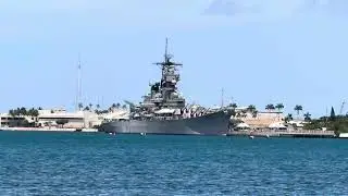 Hawaii Tour: WWII Submarine USS Bowfin and Battleship USS Missouri