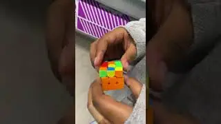 Student Solves the Mini 3x3 Rubik&rsquo;s Cube