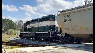 Aberdeen Carolina & Western SD40-3 Manned Helper shoving G663-17 up the steep hills of central NC