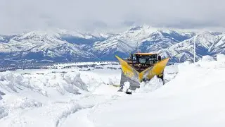 Minute Out In It: Plowing the Beartooth Highway