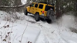 Are Cooper SST Pro&rsquo;s Good In Snow? - Jeep Rubicon Low Range Snow Crawl - Traction Test