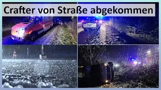 [STRA&szlig;ENGL&Auml;TTE] Transporter von Stra&szlig;e abgekommen und Abhang runtergerutscht