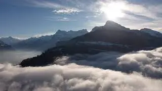 Hochnebel &uuml;berm Urnersee und Brunnen