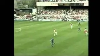 Mark Viduka (Leeds) vs Arsenal