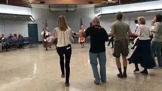 Cine Are Noroc Are, Roma folk dance