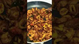 ചോറിന് ഇതിൽ കൂടുതൽ എന്ത് വേണം 😋🔥#aadhilok world #squidroast #cooking #shorts