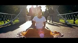 Indra Bah&iacute;a - War Cry (Official Music Video)