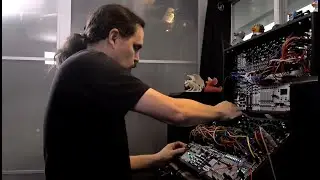 MORE Dark and gritty modular synth set by NE's Stephen McCaul