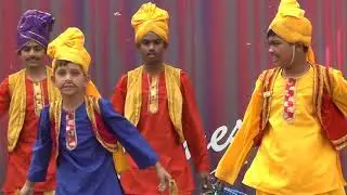 Pagdi Sambhal Jatta Boys Performance