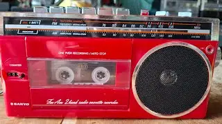 Sanyo mr - a115 Portable Cassette Recorder Radio Boombox Vintage japan Tested