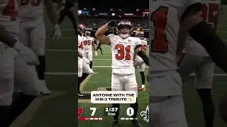 The tribute to M1K3 still counts 🙌 #tribute #antoinewinfieldjr #mikeevans #buccaneers #nfl
