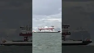 Ferry (Dewitt C. Green) Outbound (Seawolf Park)