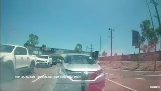 Lane splitting Muppet 2. (Rear). (2:09.
