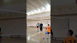 Is Volleyball Easier Than Basketball? 🏐 vs 🏀 #overtime #lunchbox #shorts