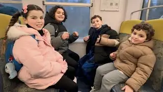 Amira onaysa Finalement, Hamza et moi sommes all&eacute;s &agrave; la Tour Eiffel.