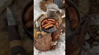 #Repost #sausage #bushbox #helleknives