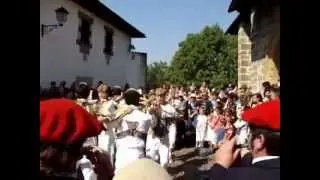 Danzantes de Ochagavia-Otsagabiako Dantzariak