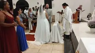Casamento Taynara e Vinícius, entrada alianças