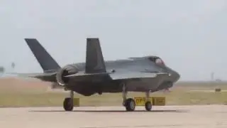 First Australian F 35 Instructor Pilot Flight at Luke AFB