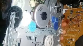 Reparacion de videocasetera VHS que se traga la cinta