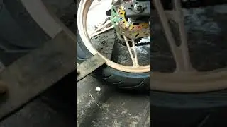 Cara manual bnerin pelek motor  benjol