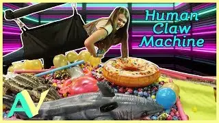 Human Claw Machine?! Clamour 2018 / Aud Vlogs